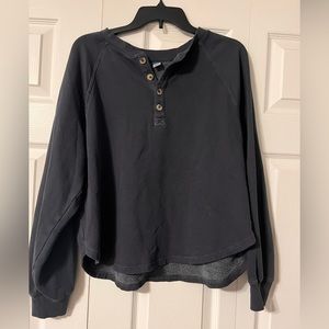 Old Navy crew neck pullover, super comfy, worn a couple times, size small